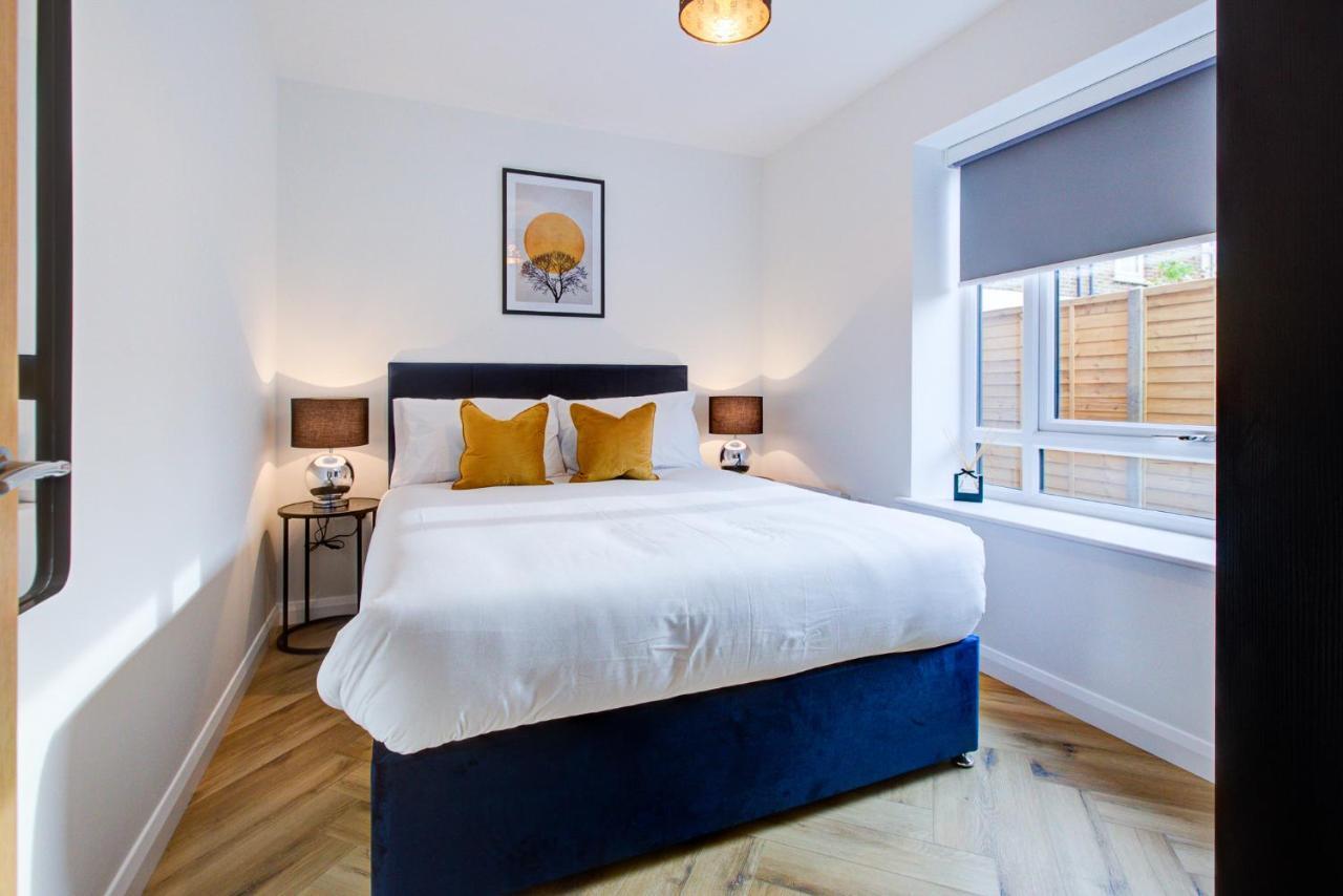 Hybrid Resi - Mitcham Close To Tooting And Wimbledon Eksteriør bilde
