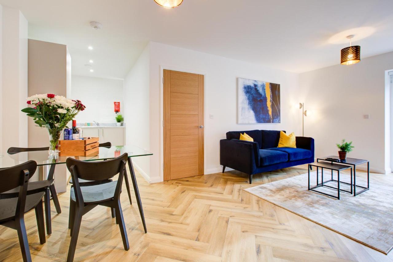 Hybrid Resi - Mitcham Close To Tooting And Wimbledon Eksteriør bilde