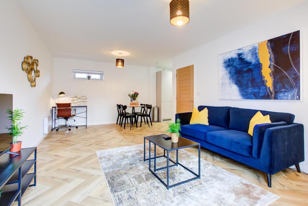 Hybrid Resi - Mitcham Close To Tooting And Wimbledon Eksteriør bilde