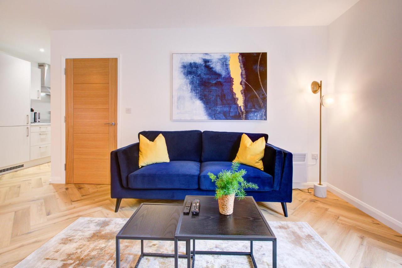 Hybrid Resi - Mitcham Close To Tooting And Wimbledon Eksteriør bilde